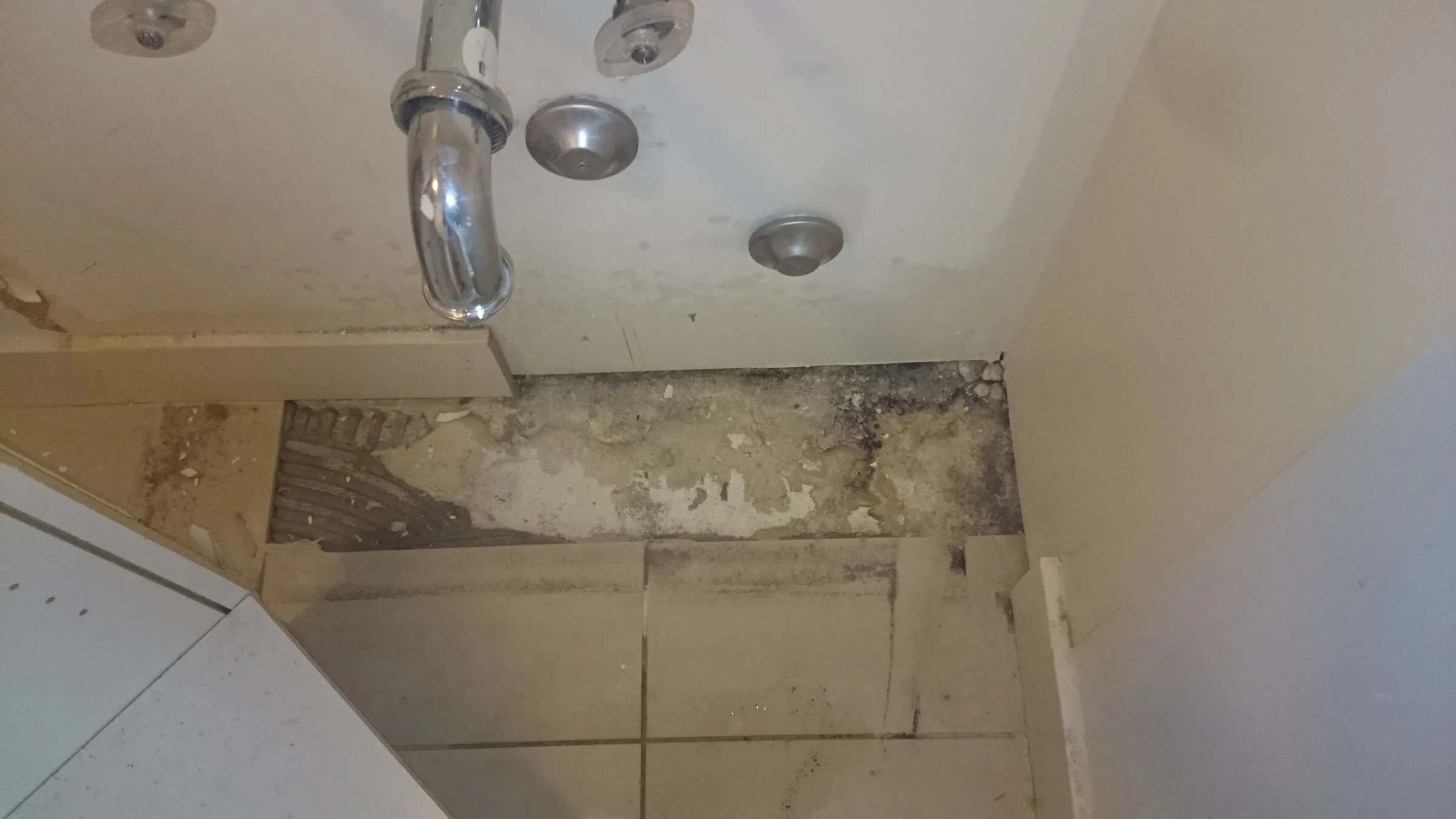 Condo bathroom, downtown Toronto, before