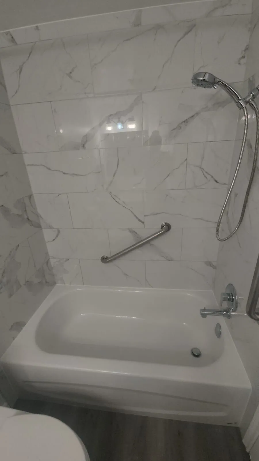 Tub surround, after